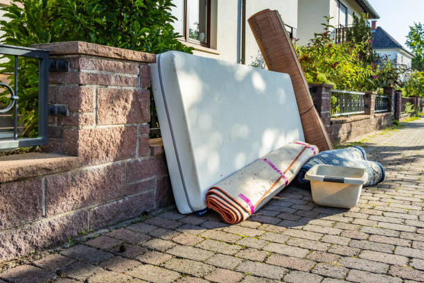 Best Garage Cleanout Services  in August, CA